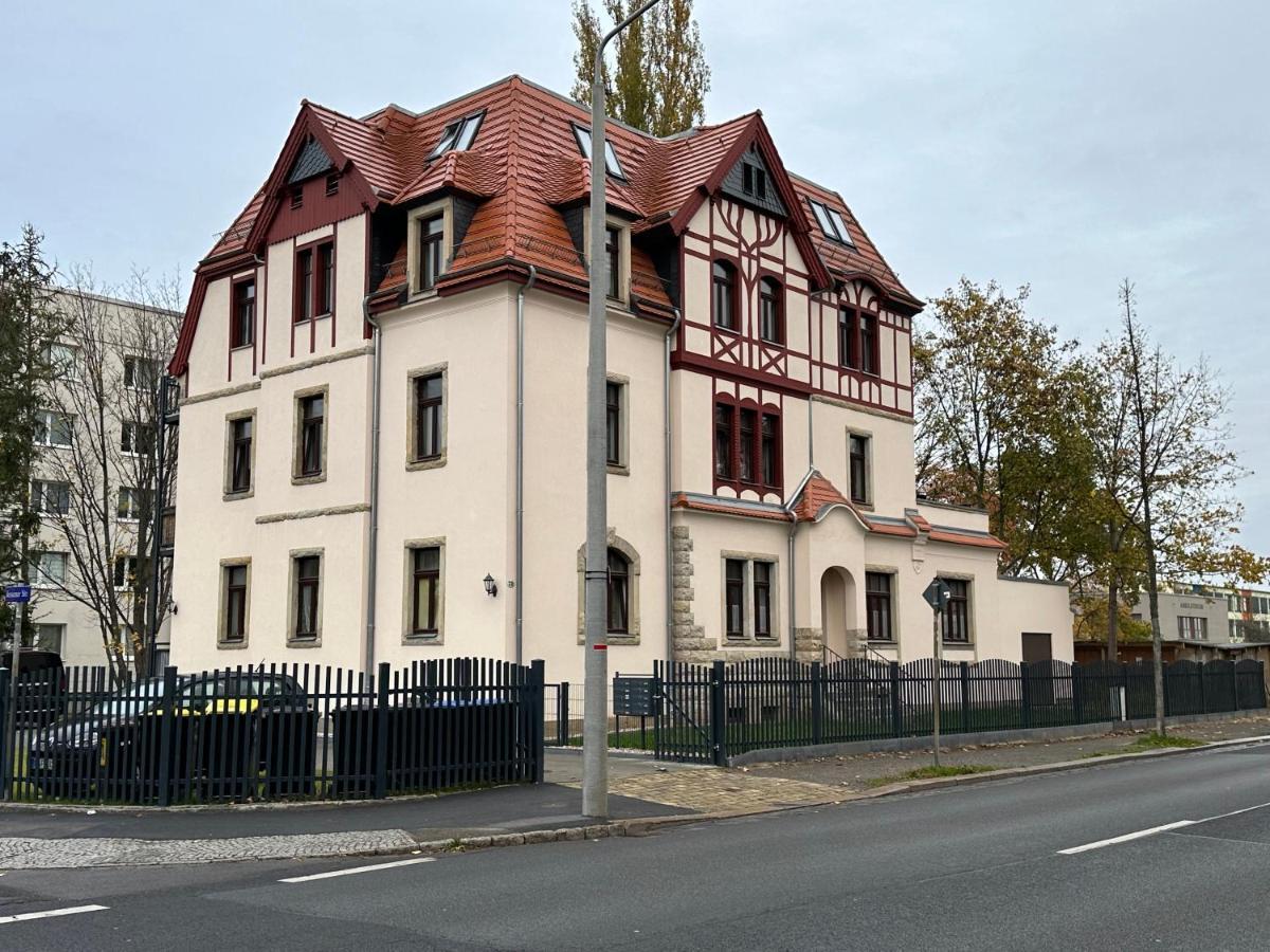 Villarina Dresden Luaran gambar