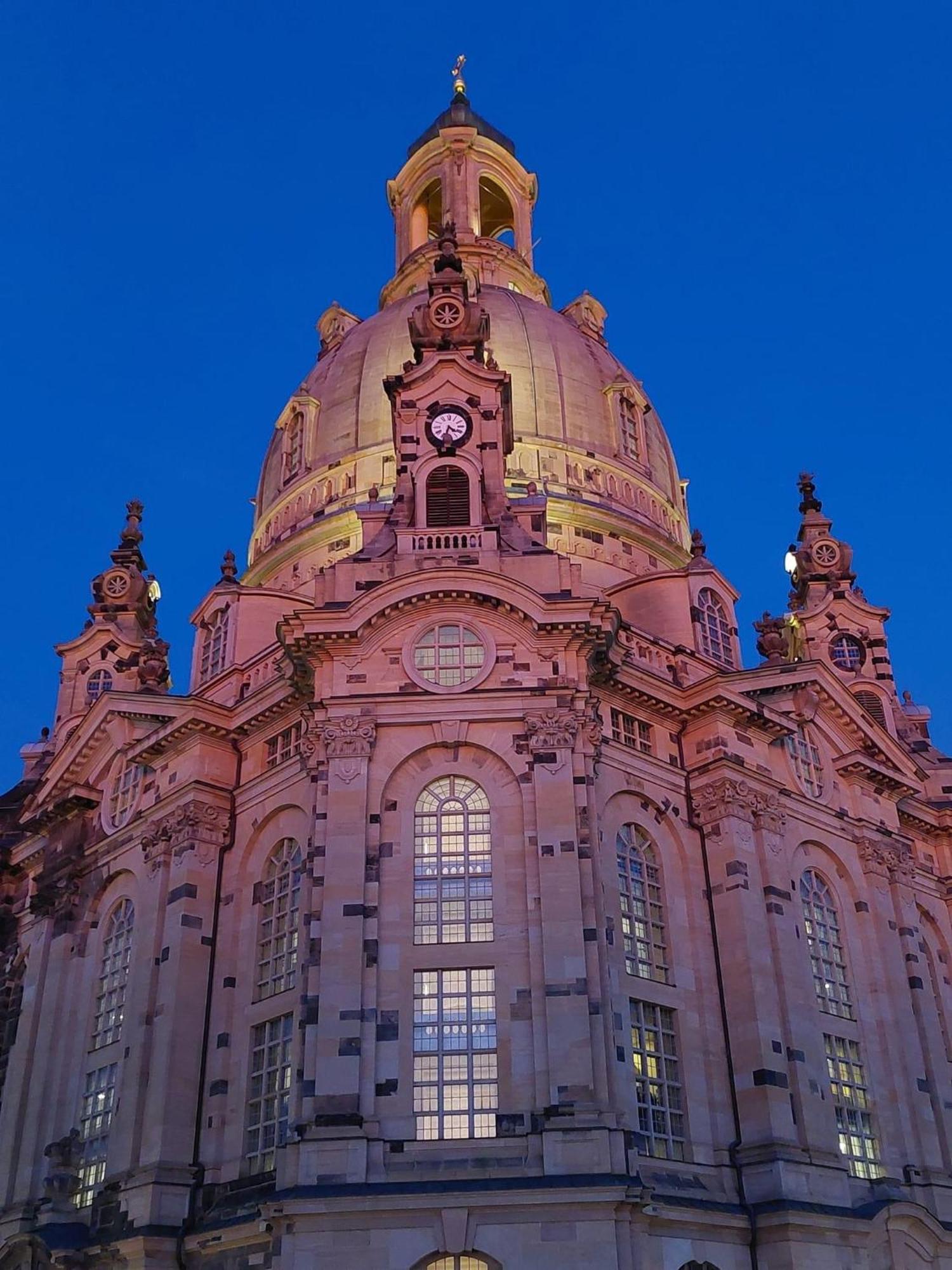 Villarina Dresden Luaran gambar
